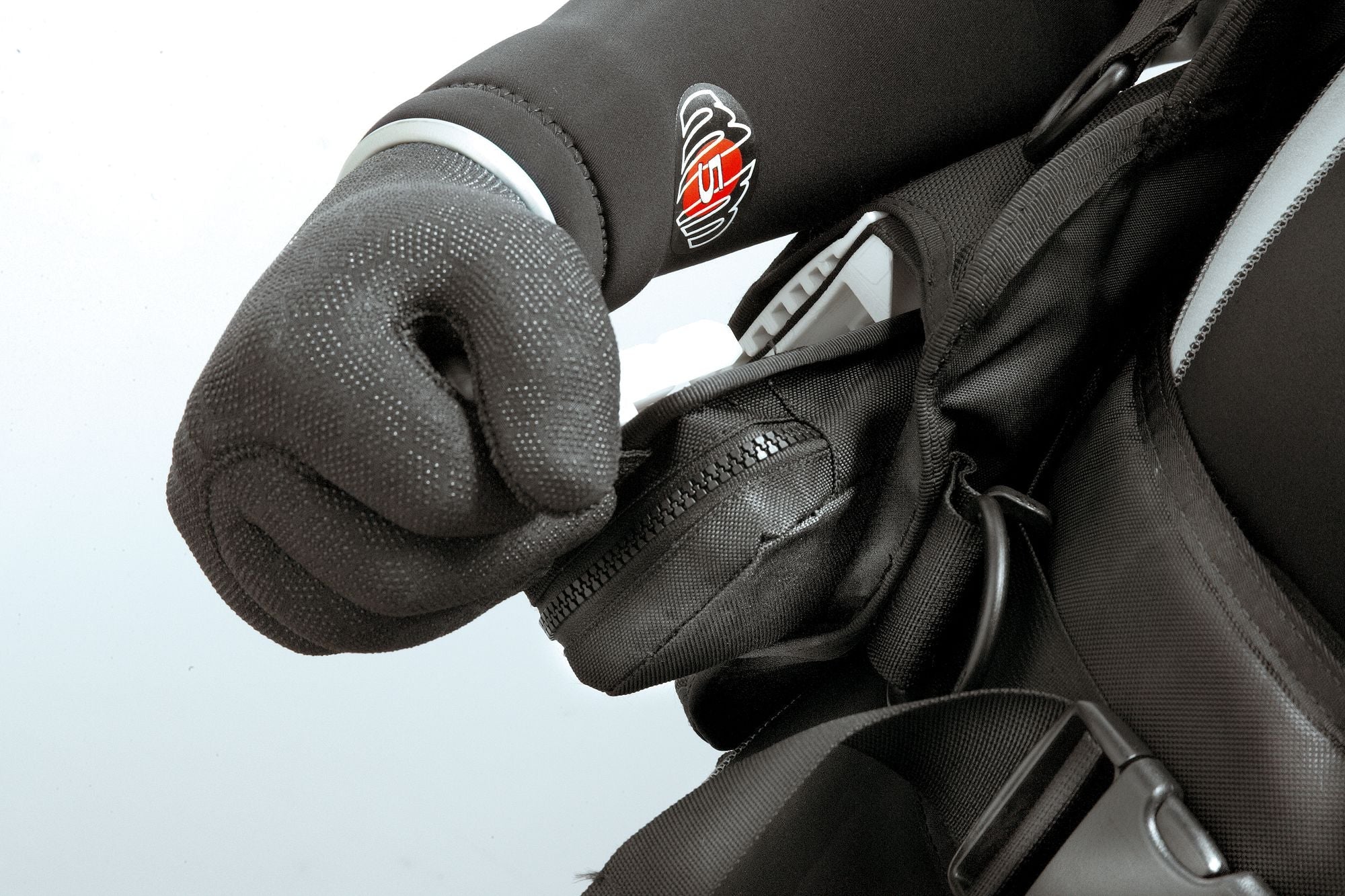Flat Lock Aid System Weight Pocket